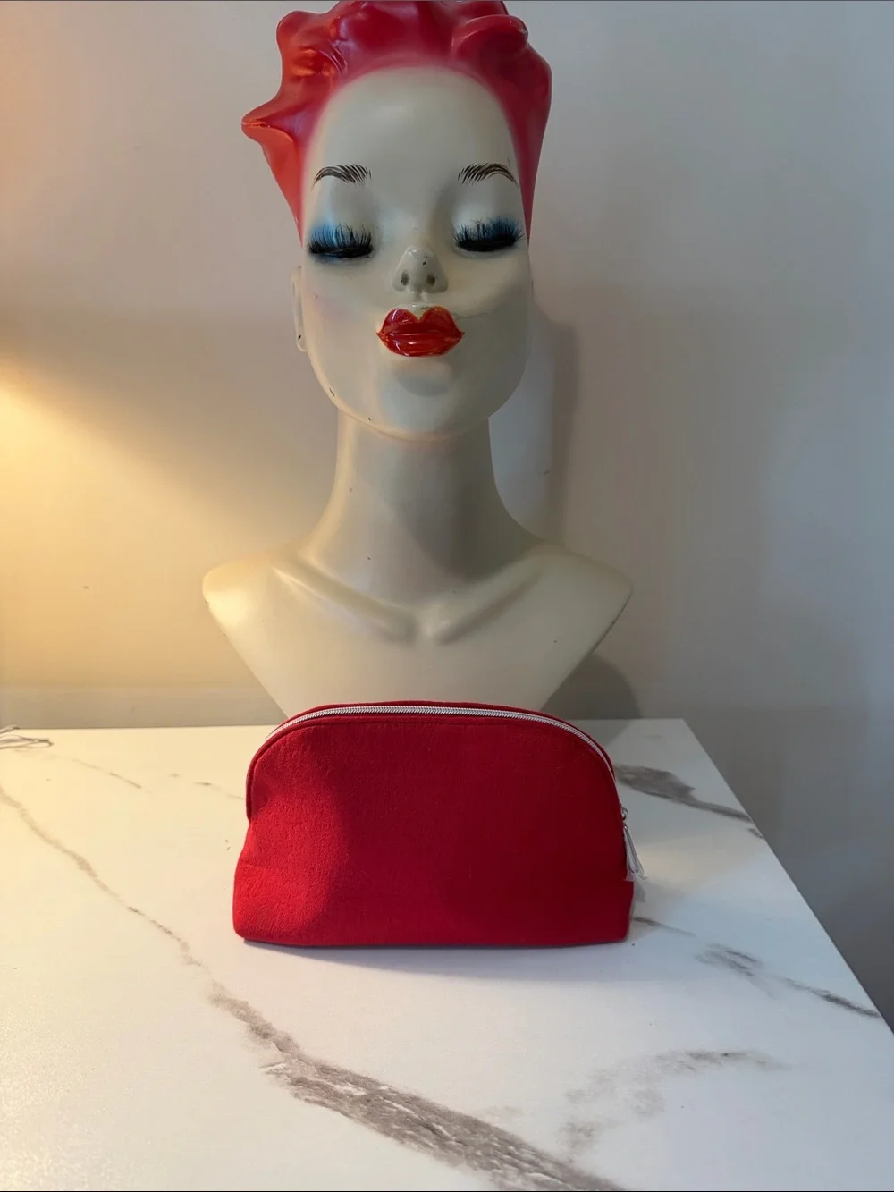 Dior compact red